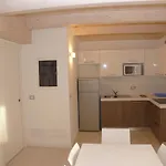 בית נופש Mastervillage ביביונה